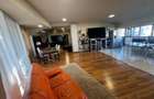 Inchiriez penthouse Et 3 - 3