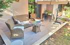 Ap.2 cam + terasa + curte + boxa+ loc parcare subteran Perla Residence