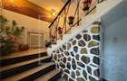 Apartament la casa cu 4 camere, balcon si curte - zona Lazaret - 8