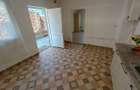 Casa / 2 camere / str. Plopilor