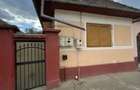 Casă cu 3 camere cu Teren 2500 Mp în Ucea - 1