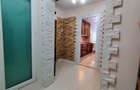 Apartament 3 camere ,decomandat,etaj :2/4, central,Hipodrom - 1