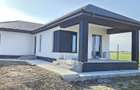 Casă cu 3 camere cu Teren 764 Mp în Central - 2