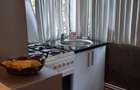 Inchiriez apartament 3 camere - 1