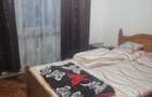 Inchiriez apartament cu 3 camere langa Liceul Petru Rares. - 2