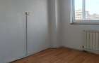 Ultracentral 3 camere, 70 mp + terasă privată – îl renovezi cum vrei - 2
