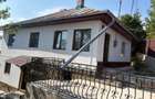 Vand casa traditionala din lemn in comuna Sotrile, judetul Prahova, intr-o zona linistita si pitoreasca, la aproximativ 10 minute de Lacul Paltinu - 7
