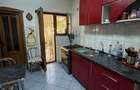 Casă cu 5 camere cu Teren 330 Mp în Central - 1