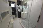 Apartament 2 camere, Bloc cu parcare