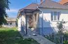 Casa de vanzare la 10 km de Beclean teren 1.600 mp