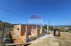 Casa / Vila cu 4 camere de vanzare