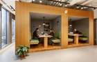 Birouri ce pot fi personalizate pentru 10 persoane in Spaces Expo