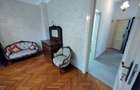Zona Bd. Lacul Tei vila 7 camere disponibila pentru inchiriere.