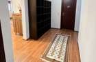 Dau in chirie apartament cu 4 camere