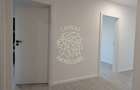 Apartament Ultrafinisat 3 camere-balcon-etaj 1-lift-Calea Moldovei