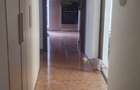 Apartament cu 3 camere semidecomandat în Central - 1