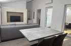 Proprietar inchiriez apartament in Dumbravi?a