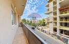 Apartament 4 camere de inchiriat | Singur pe palier | Semineu |