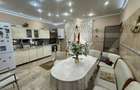 Vila de vanzare, cu 9 camere, 360 mp, zona Ora?tie - 12