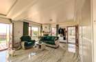 Casa 3 camere cu ciubar si curte, Voronet + Parcare
