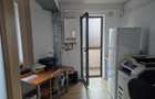 Apartament 2 camere decomandat etaj 2 Cetate 2 balcoane 62 mp.