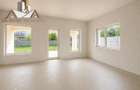 Duplex modern de vanzare in Dumbravi?a -separat prin garaj - 4 camere - 6