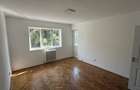 Vand apartament 3 camere, 65 mp (4.66 mp balcon), et 2/4, decomandat, zona Nord ( Pedagogic ) - 7
