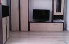 Ofer spre inchiriere apartament cu 3 camere decomandate, zona centrala, mobilat. - 3