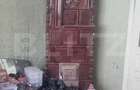 Casa cu 2 camere curte si gradina