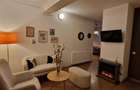 De inchiriat apartament 3 camere, semicentral, zona Papiu - 1