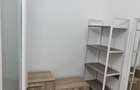 Ofer spre inchiriere apartament cu 3 camere