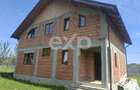 Casa P+M la rosu 188 mp si teren de 3.400 mp cu livada in Pucioasa-Sat - 4