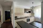 De inchiriat apartament cu 3 camere zona medicina - 1