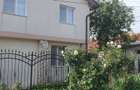 Vila in 2 Mai 7 camere - 2