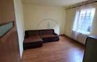 Apartament cu 4 camere ?i curte comuna de vanzare