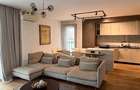 Apartament 3 camere, 2 dormitoare, 2 băi, terasă 50 mp