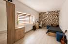 Casa familiala,790mp teren,5 dormitoare, livada,2 garaje,pan - 11