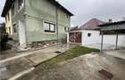 Casa 3 camere cu 2 pivnite si teren de 242 mp zona Calea Dumbravii