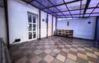 Vila cu etaj si mansarda, teren 7.200 mp, 1.550 mp intrav... - Balteni (Iasi)