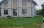 Casă cu 8 camere în Poiana - 3