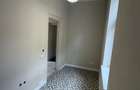 Apartament in vila, curte individuala, parcare auto, strada Avram Iancu - 13