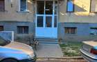 Vanzare urgenta Apartament 2 camere + boxa, zona centrala in Lipova, 40,10 mp.
