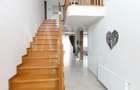 Casa 6 camere de vanzare in Beverly Hills, Sanmartin