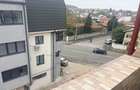 Vand apartament pe 2 niveluri
