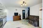 Casa renovata cu gradina de inchiriat(Radauti) 2 dormitoare,bucatarie noua, living, baie,dresing - 11