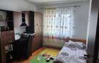 Inchiriez apartament 3 camere - 6