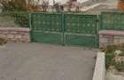 Casa cu gradina generoasa ?i priveli?te spre mun?i Campulung Muscel Leresti