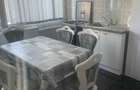 Apartament de inchiriat 3 camere  in zona foarte buna complet mobilat