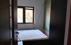 Apartament in casa, cu garaj proaspat renovat