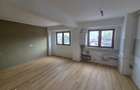 Apartament cu 3 camere de vanzare in Curtea de Arge?